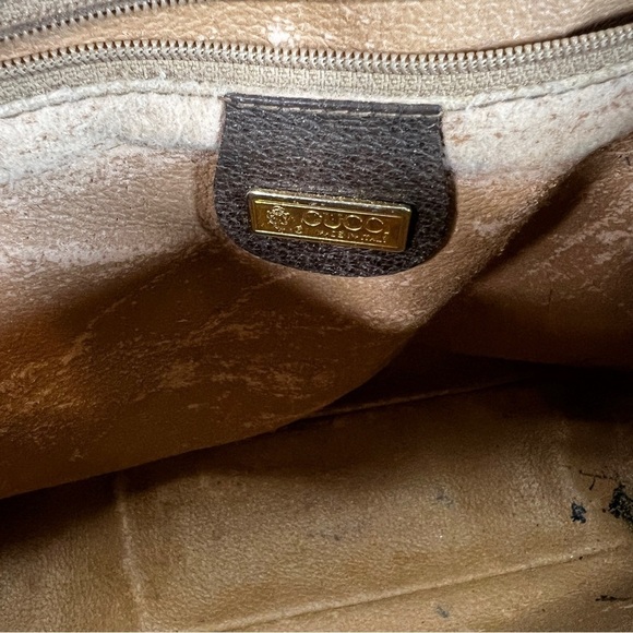 Authentic Vintage Jumbo Monogram Gucci Crossbody Bag - Picture 3 of 13